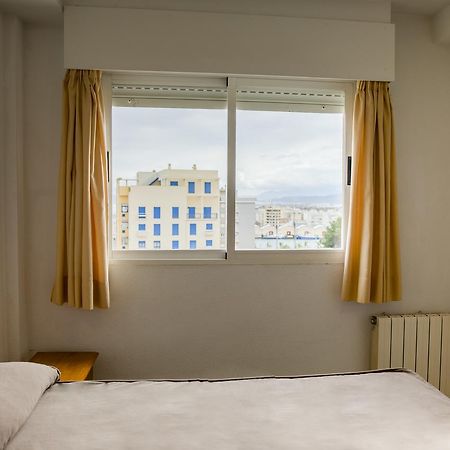 Apartamentos Turisticos Biarritz - Bloque I Гандія Екстер'єр фото