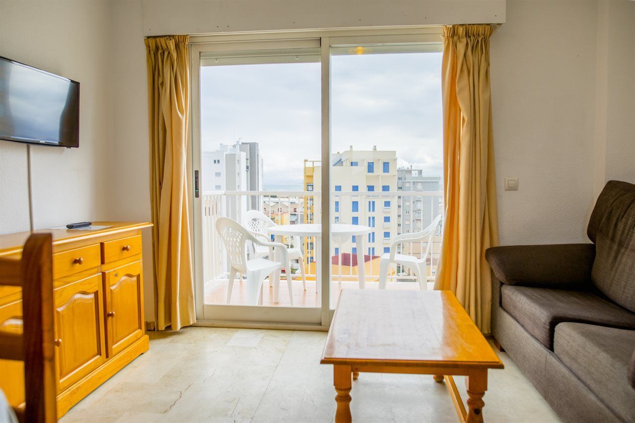Apartamentos Turisticos Biarritz - Bloque I Гандія Екстер'єр фото