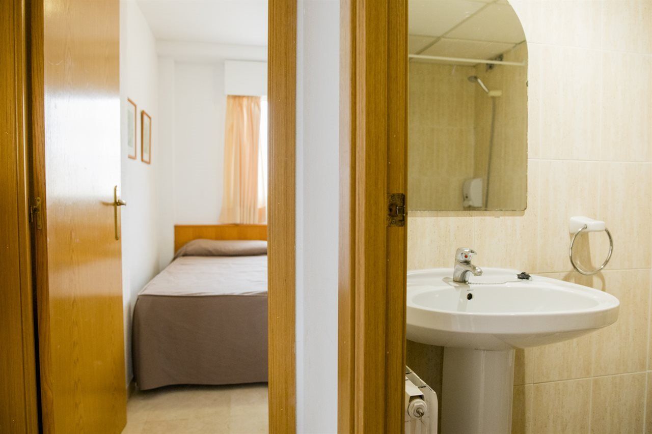 Apartamentos Turisticos Biarritz - Bloque I Гандія Екстер'єр фото