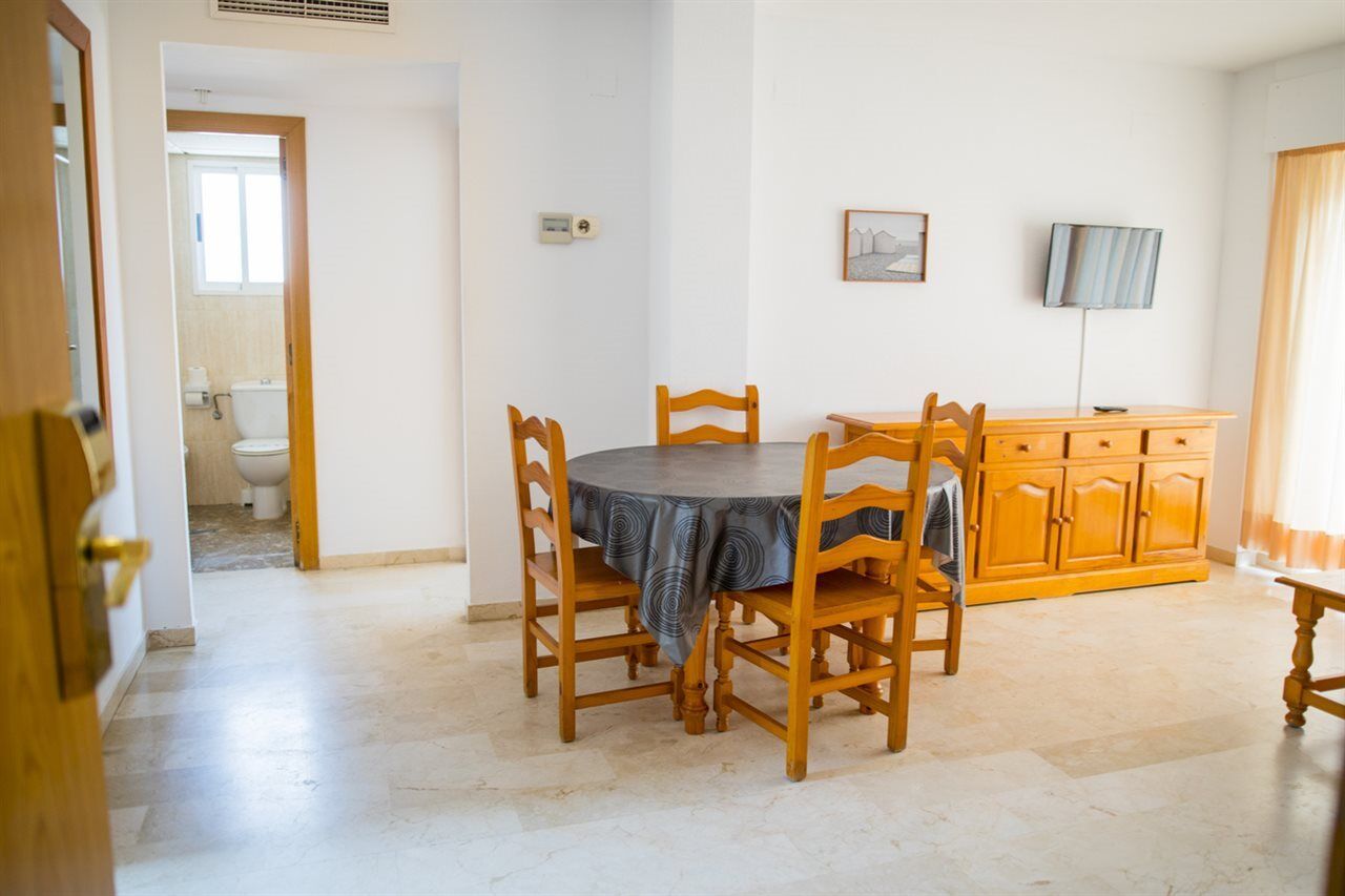 Apartamentos Turisticos Biarritz - Bloque I Гандія Екстер'єр фото